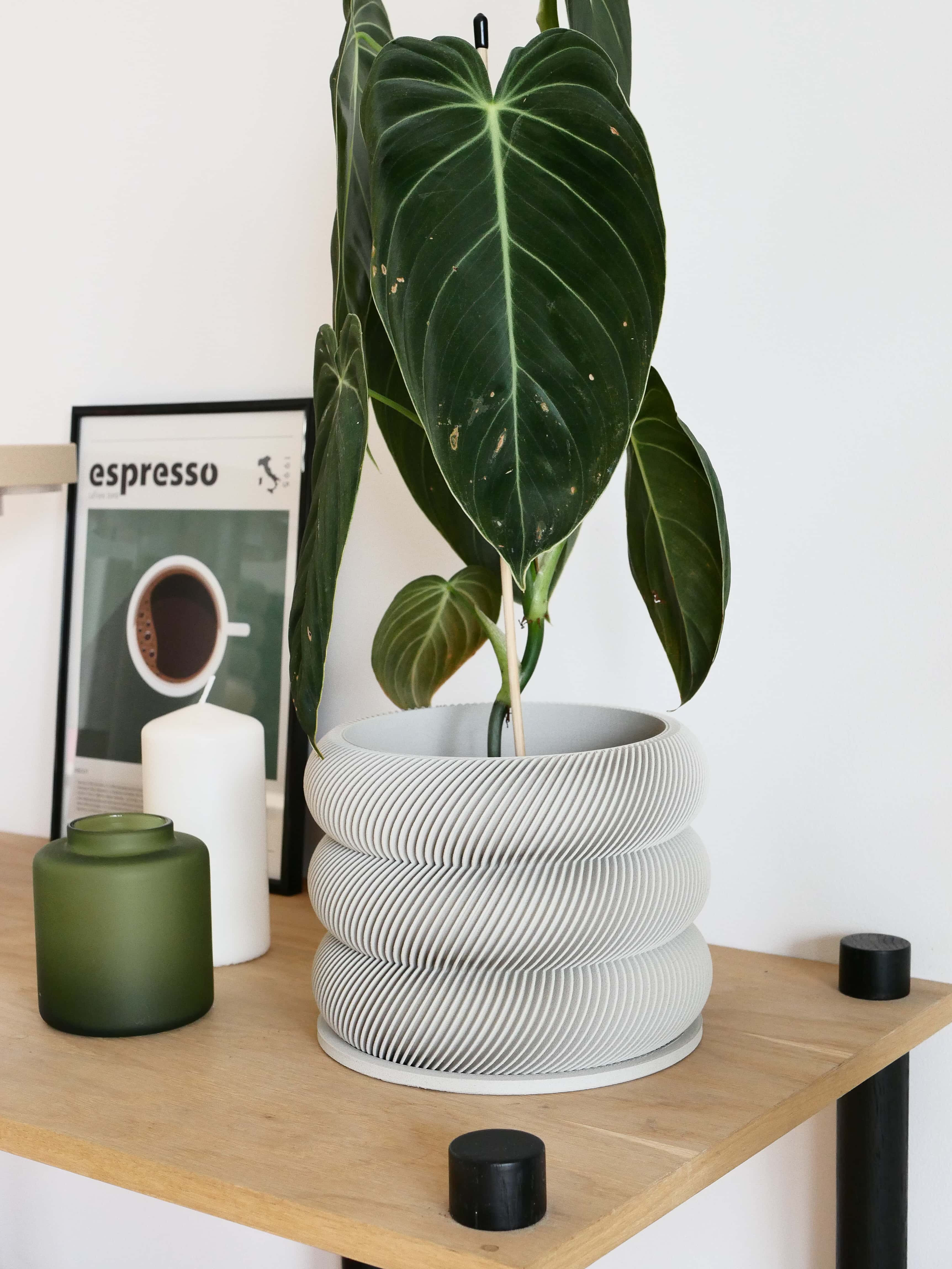 Unique wooden planter textured Kaki - Minimum design #color_mist white