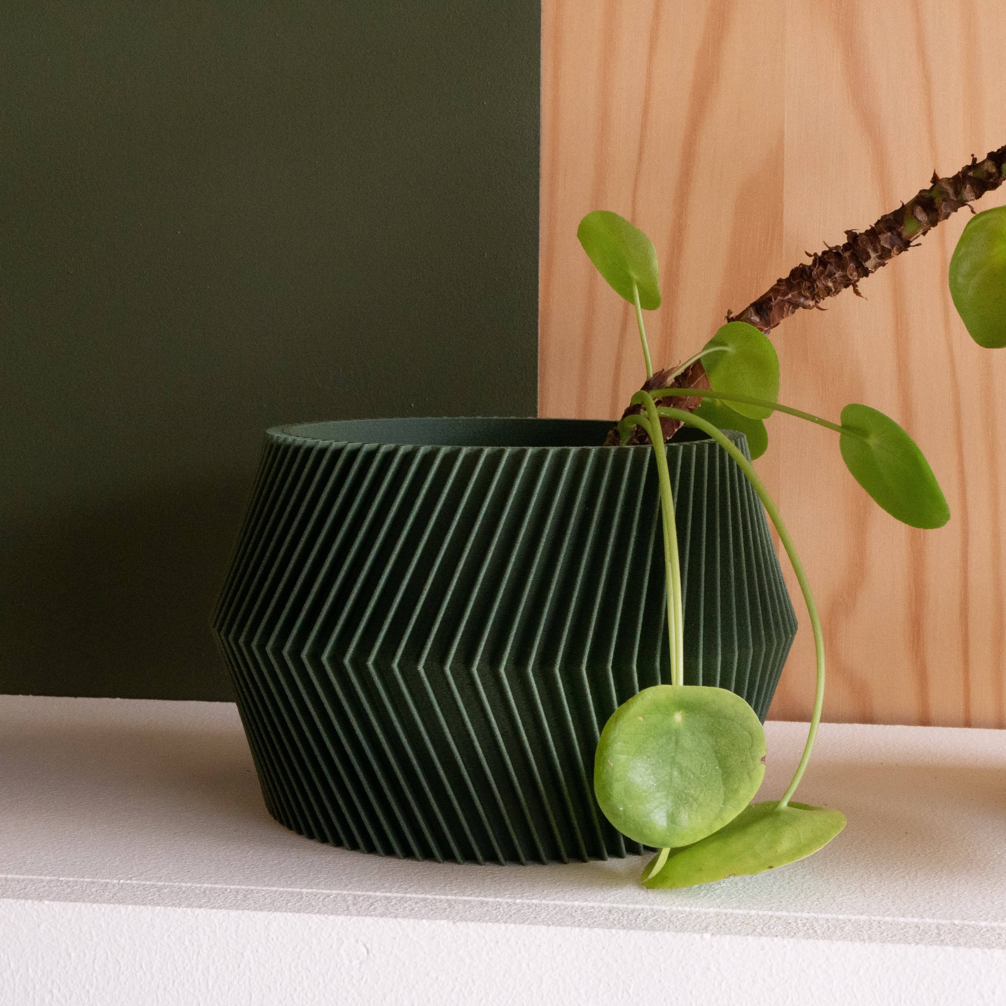 Green DISSIPAT Indoor Planter - Minimum Design #color_green