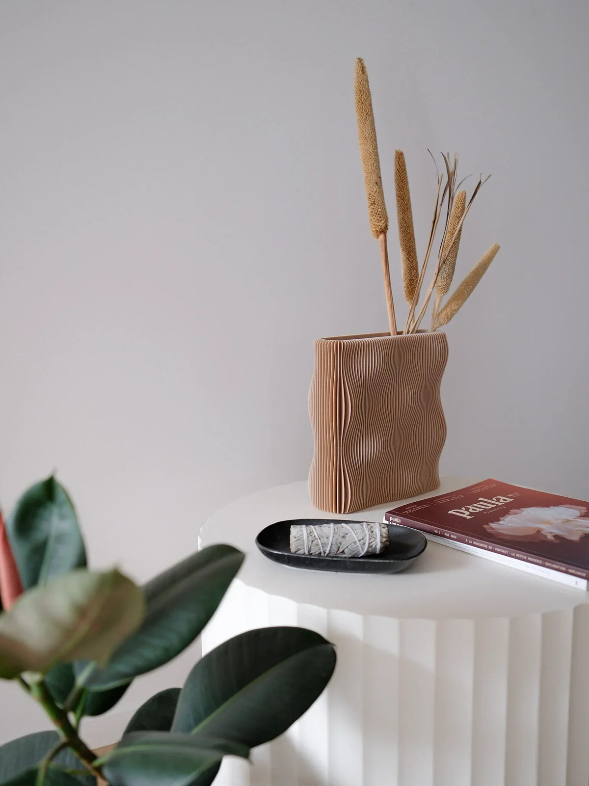 Tide Vase Natural Wood on a white table Minimum design