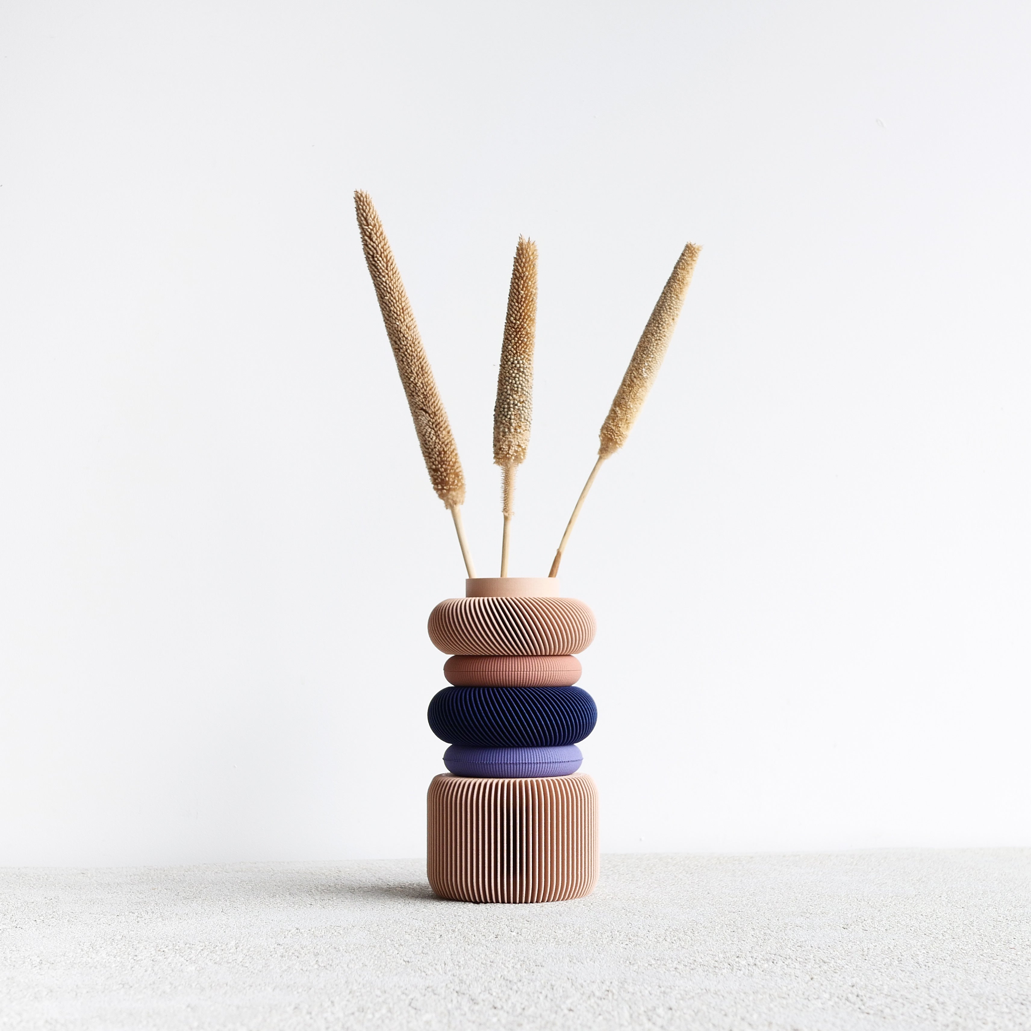 Modular vase, in pink, terracotta and violet colors. Perfect for dried flowers or fresh flowers arrangement