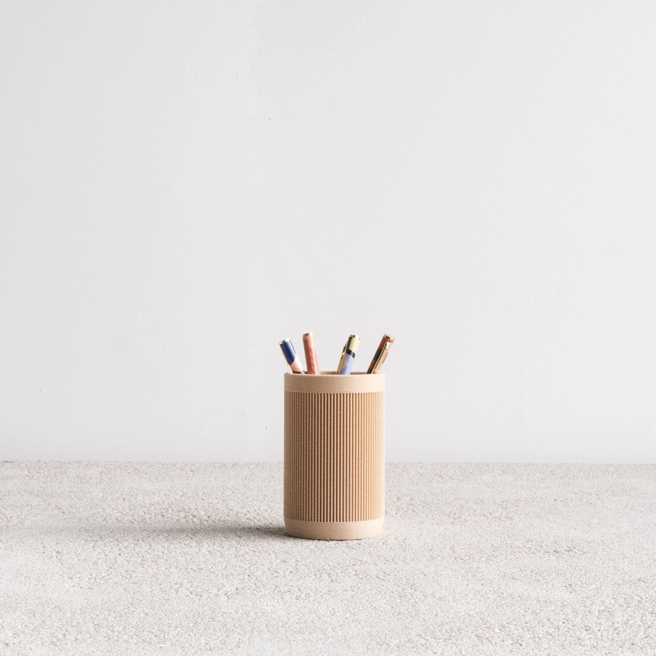 Japan Pen holder - Minimum Design