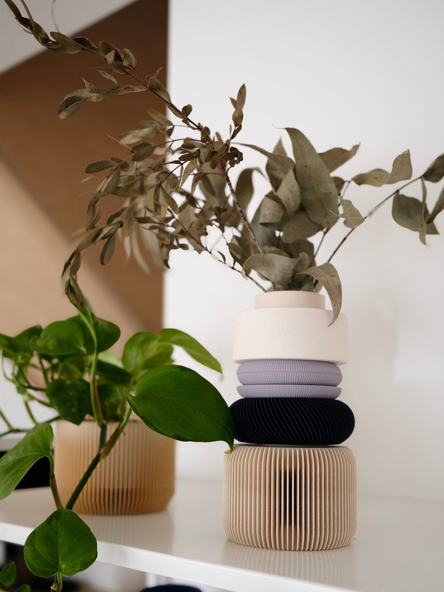 Modular Vase Nu Violet Lifestyle view Minimum Design