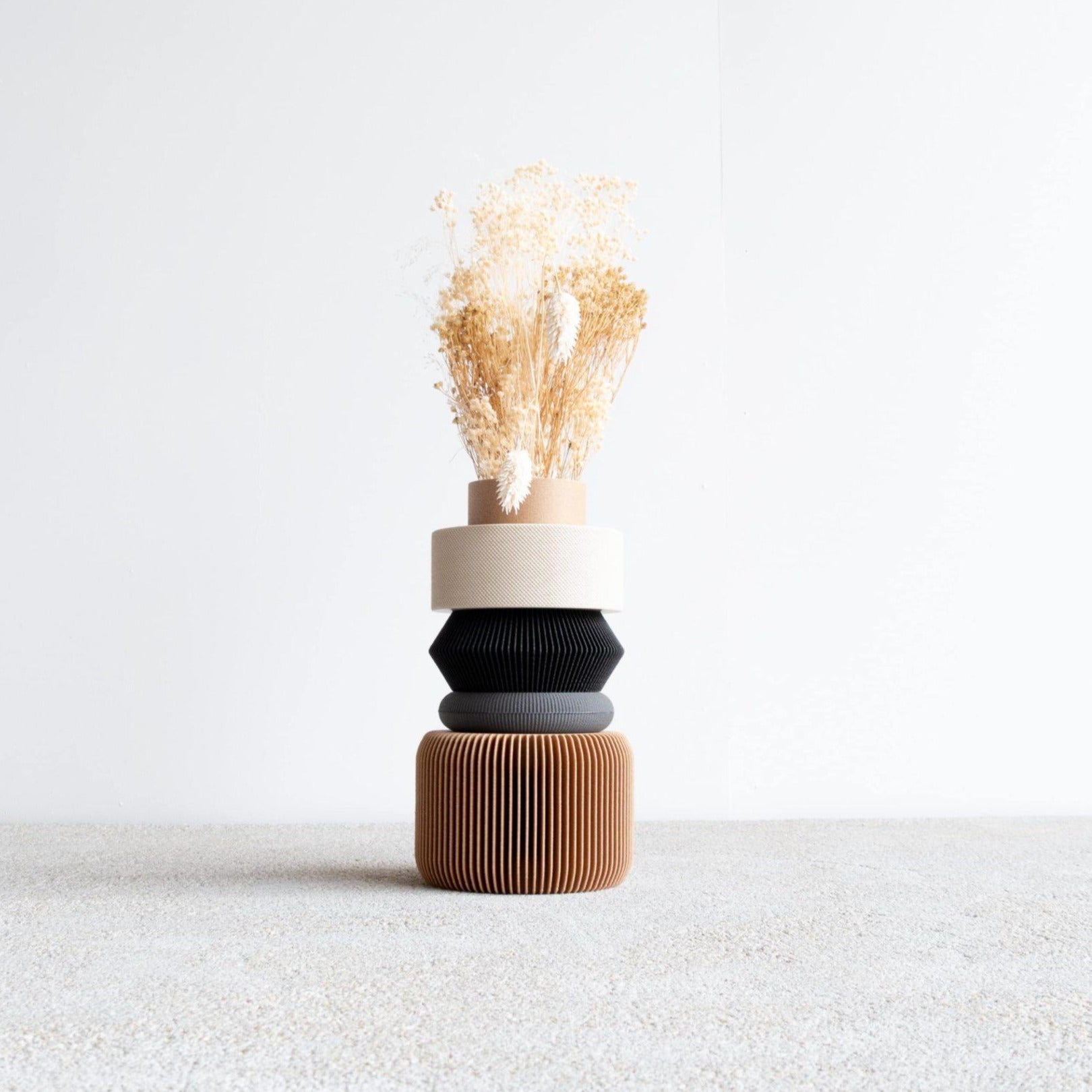 Nu Vase