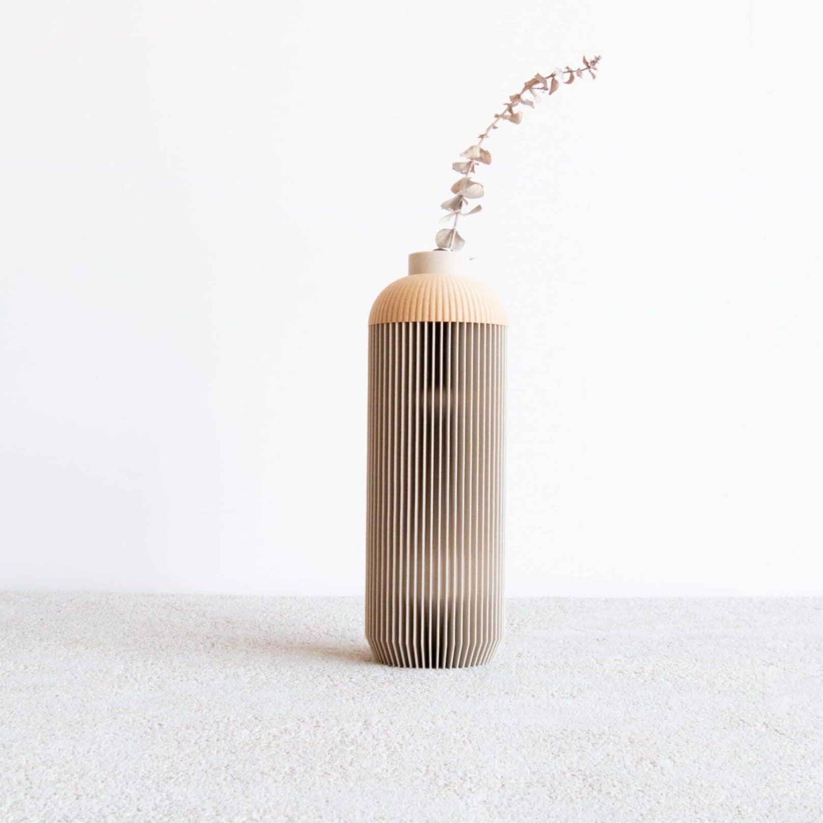 MIST white onde vase