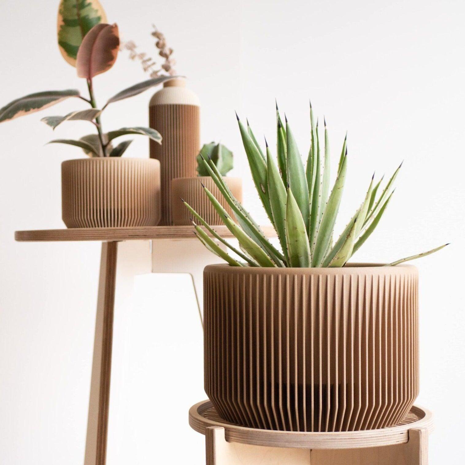 PRAHA Indoor Planter - Minimum Design