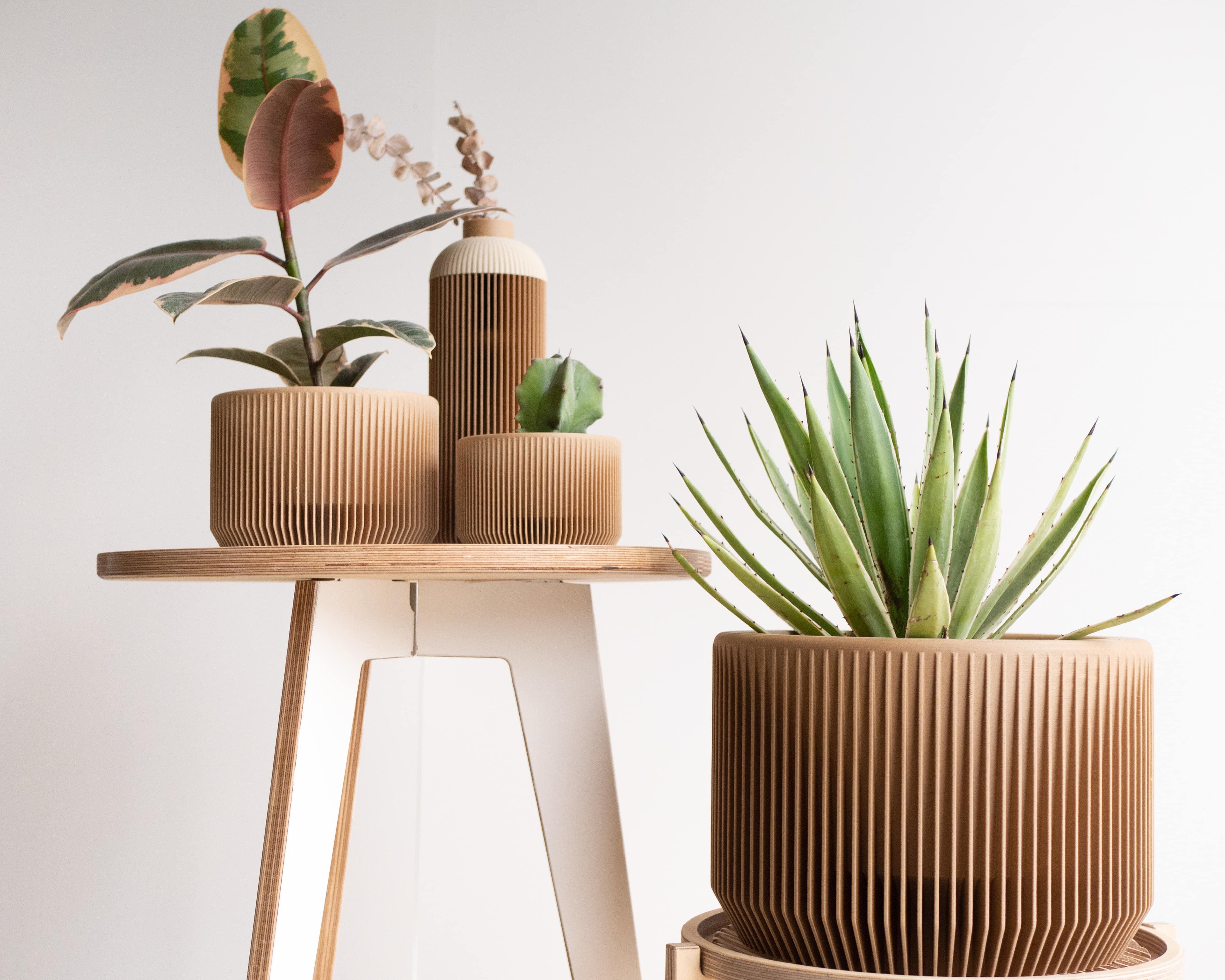 PRAHA Indoor Planter - Minimum Design