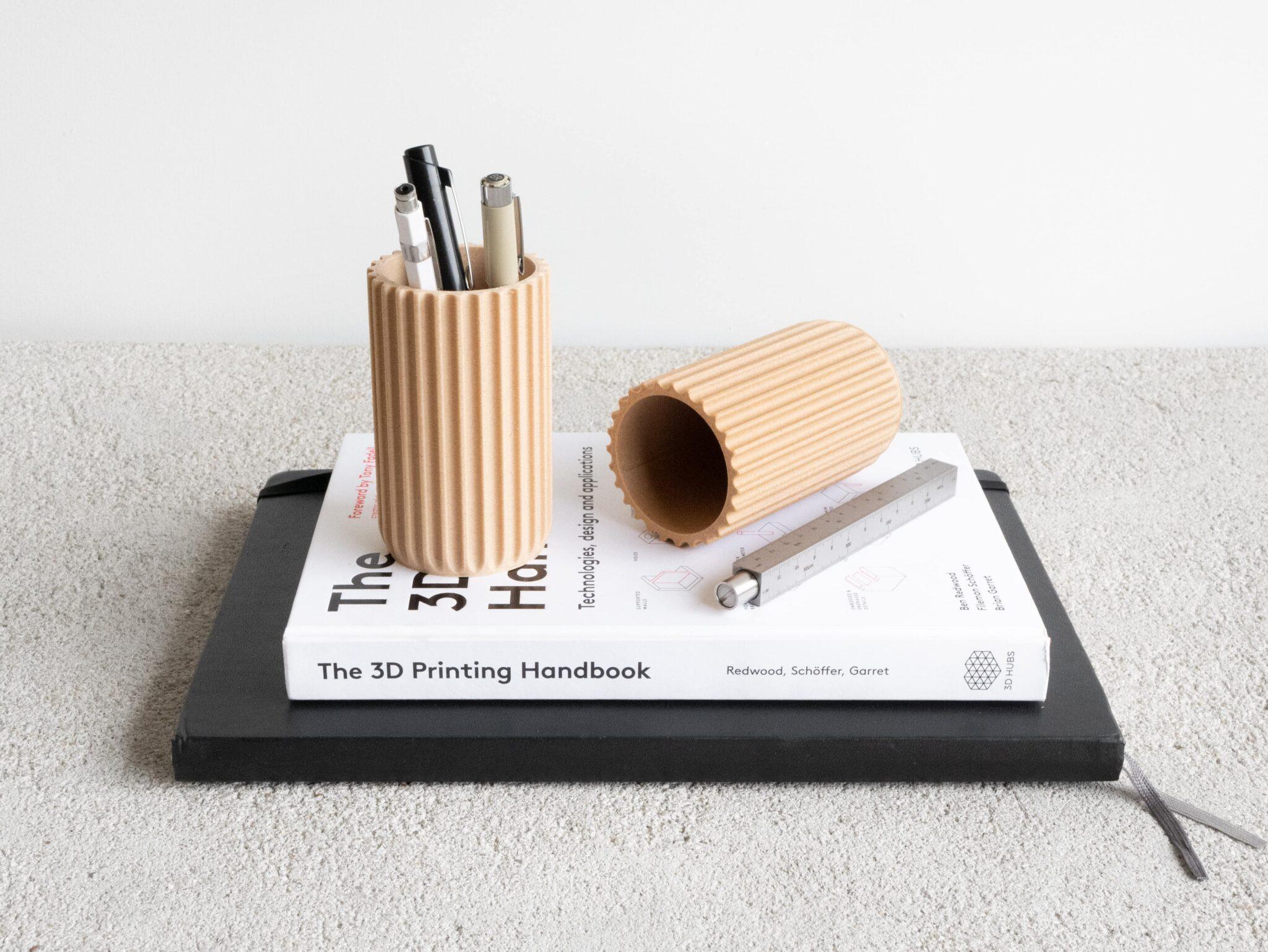 pen holder stockholm wood
