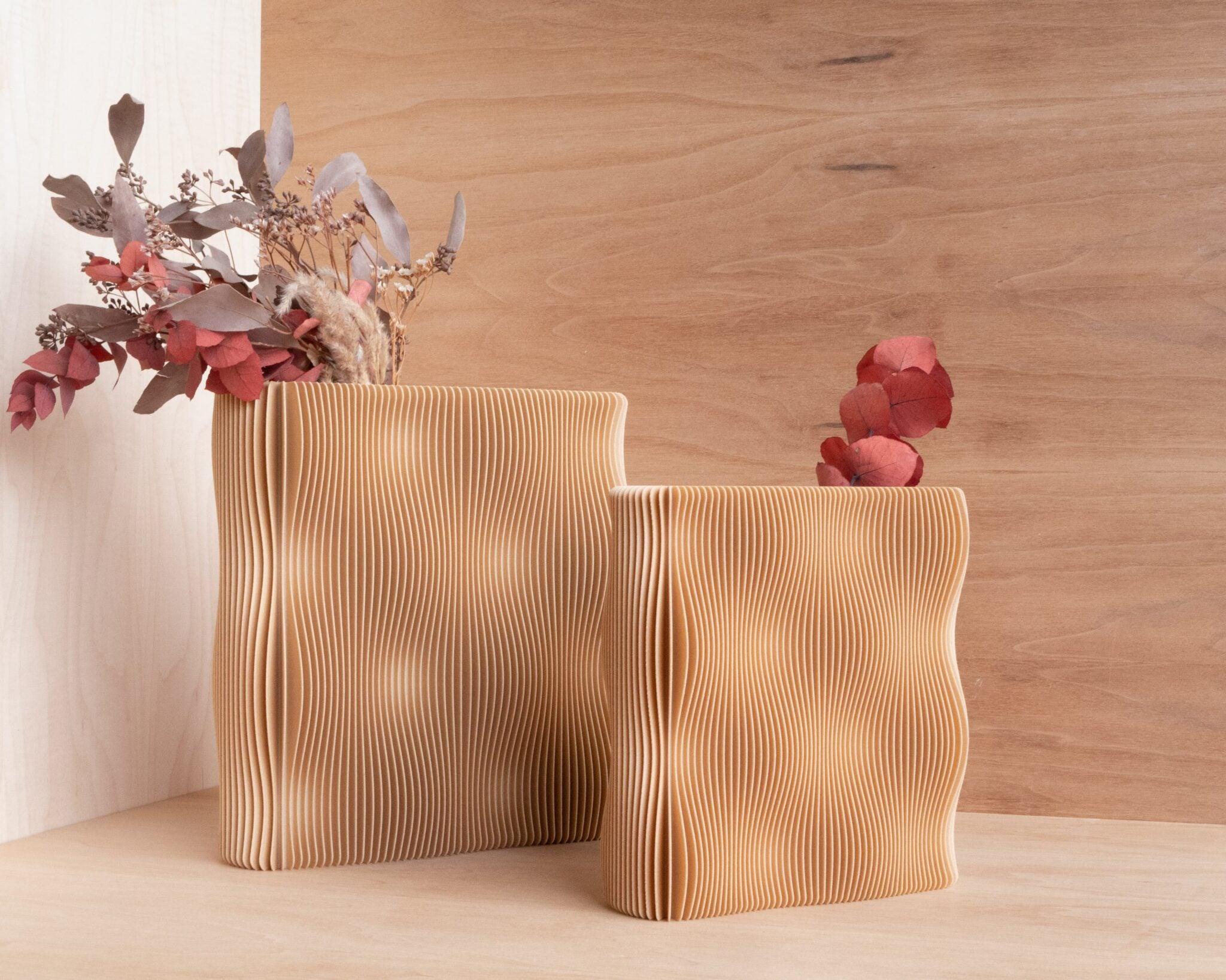 Eco-friendly light wood TIDE vase in a Scandinavian interior with dried flowers #color_natural