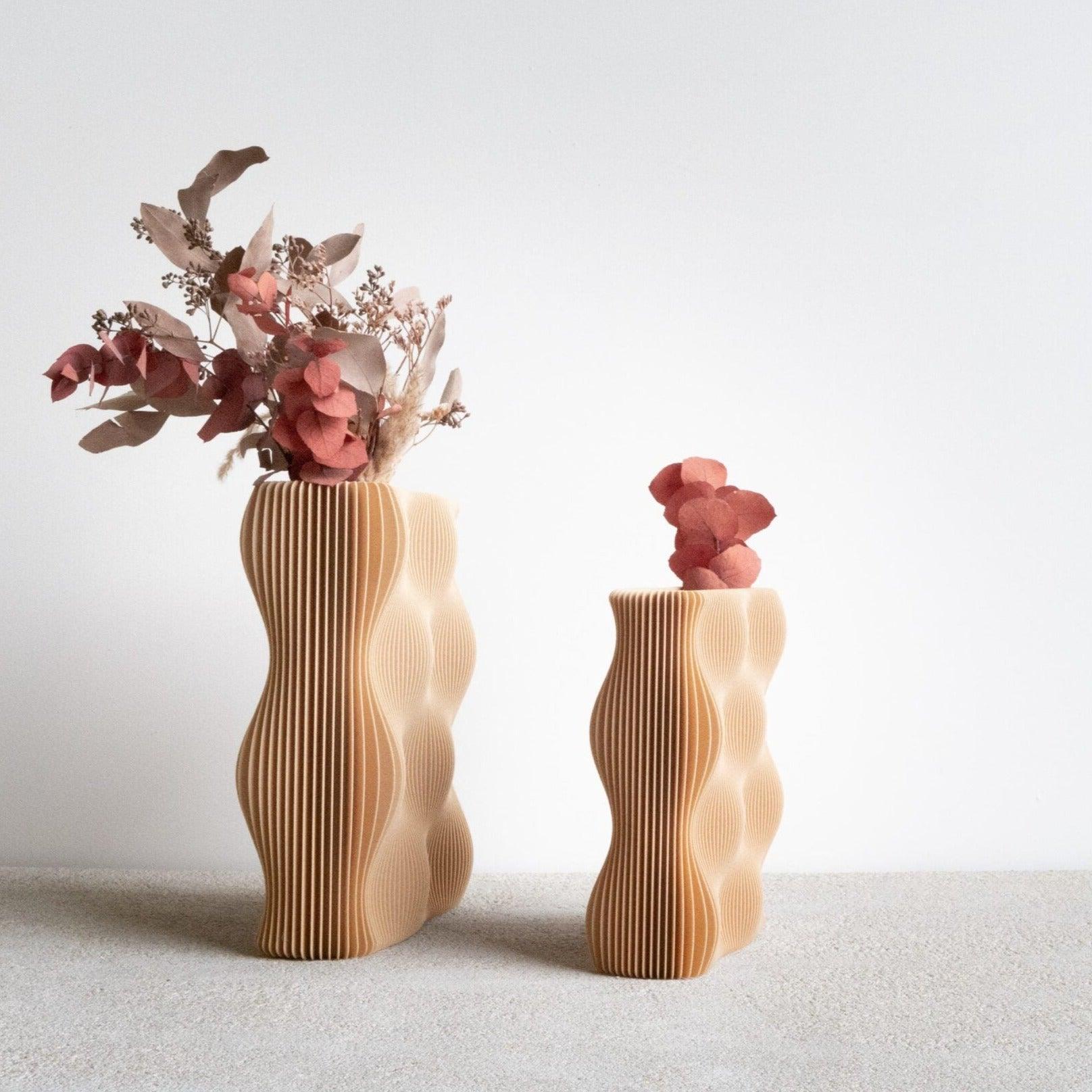 TIDE vases in lightwood, 22 cm and 28 cm side by side for natural home styling Minimum design #color_Natural