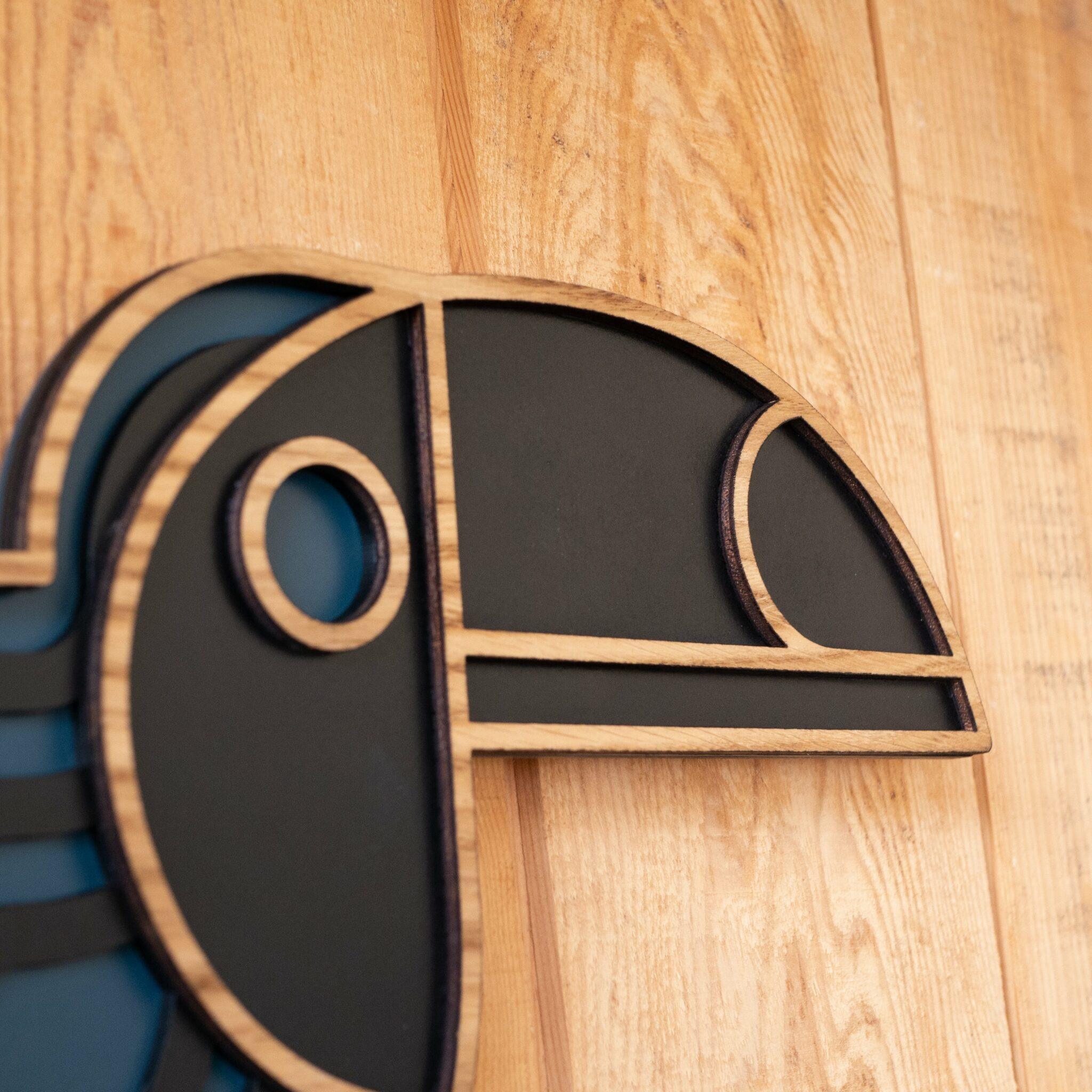 Toucan wall decor