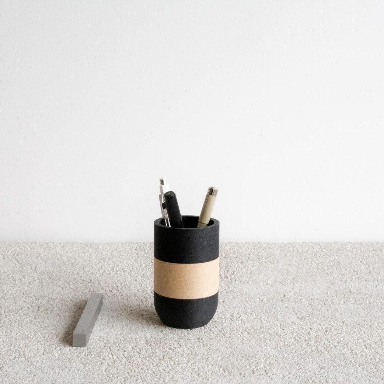 Two tone pen holder Wood Black
