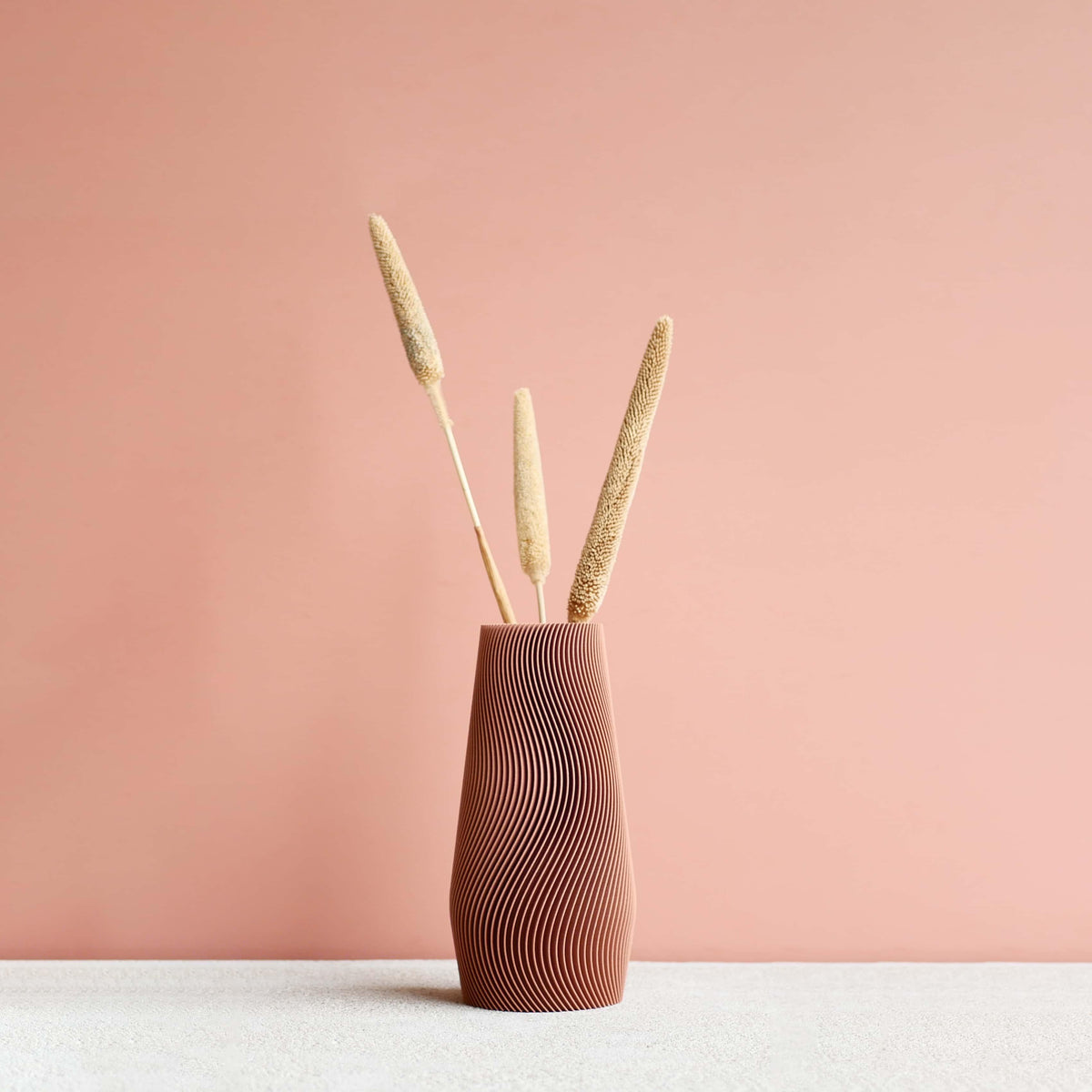 Wave vase terracotta with dried pampas stems - minimalist nordic styling