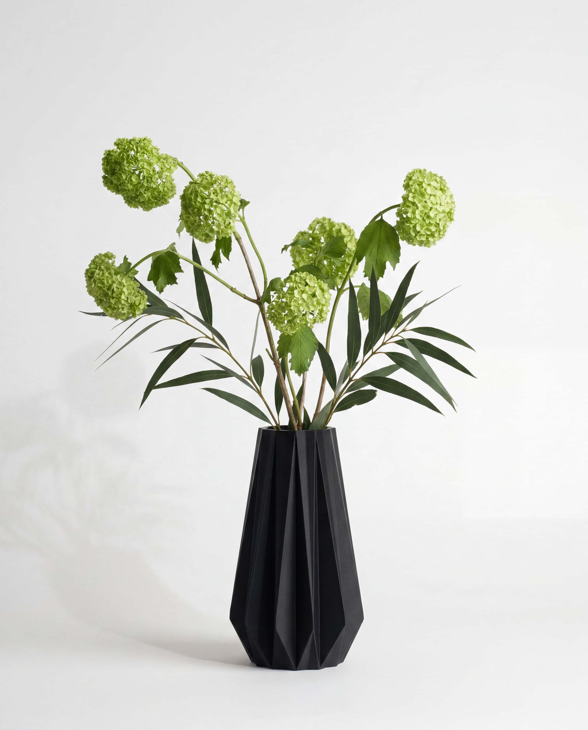 Black origami vase with fresh flowers - minimalist geometric vase 20cm