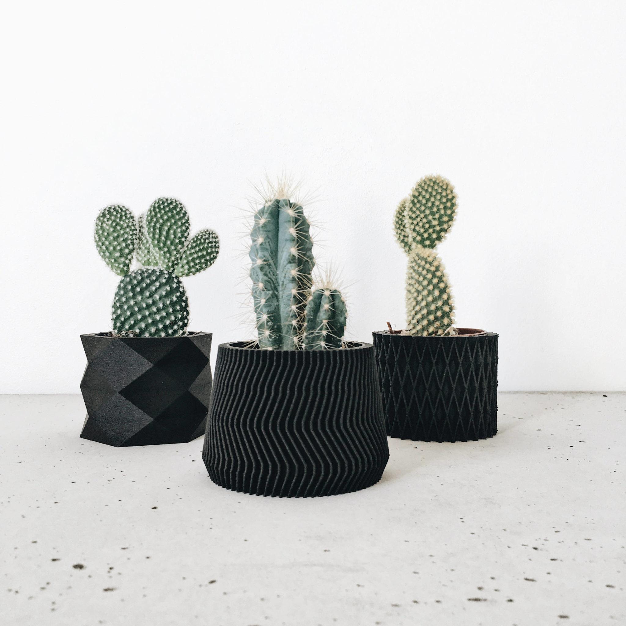 Set of 3 black planters - Diamant Savane Croix - Minimum Design 